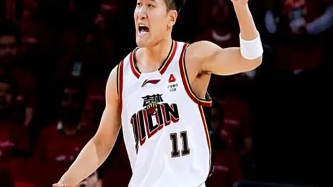 威廉姆斯高效贡献30分8板7助，哈騰回归战砍13分14板，夏普得分21分，雷霆力克开拓者终止连败