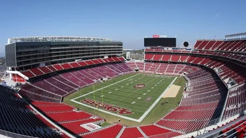 探寻拉莫斯传奇之路：河南球迷为何为他家乡球队倍感骄傲自豪！